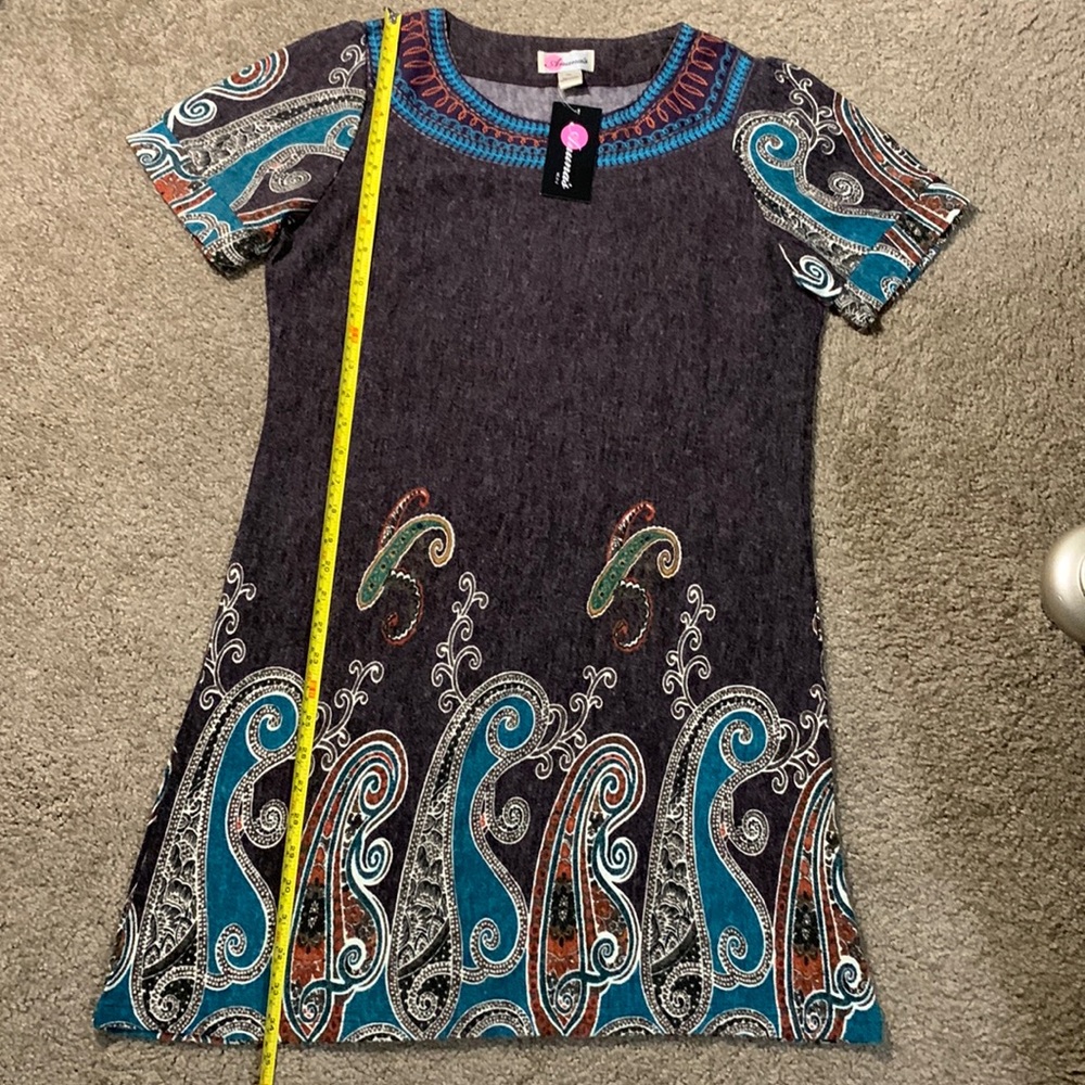 Auna’s junior’s dress.Size-XL.New with tags.